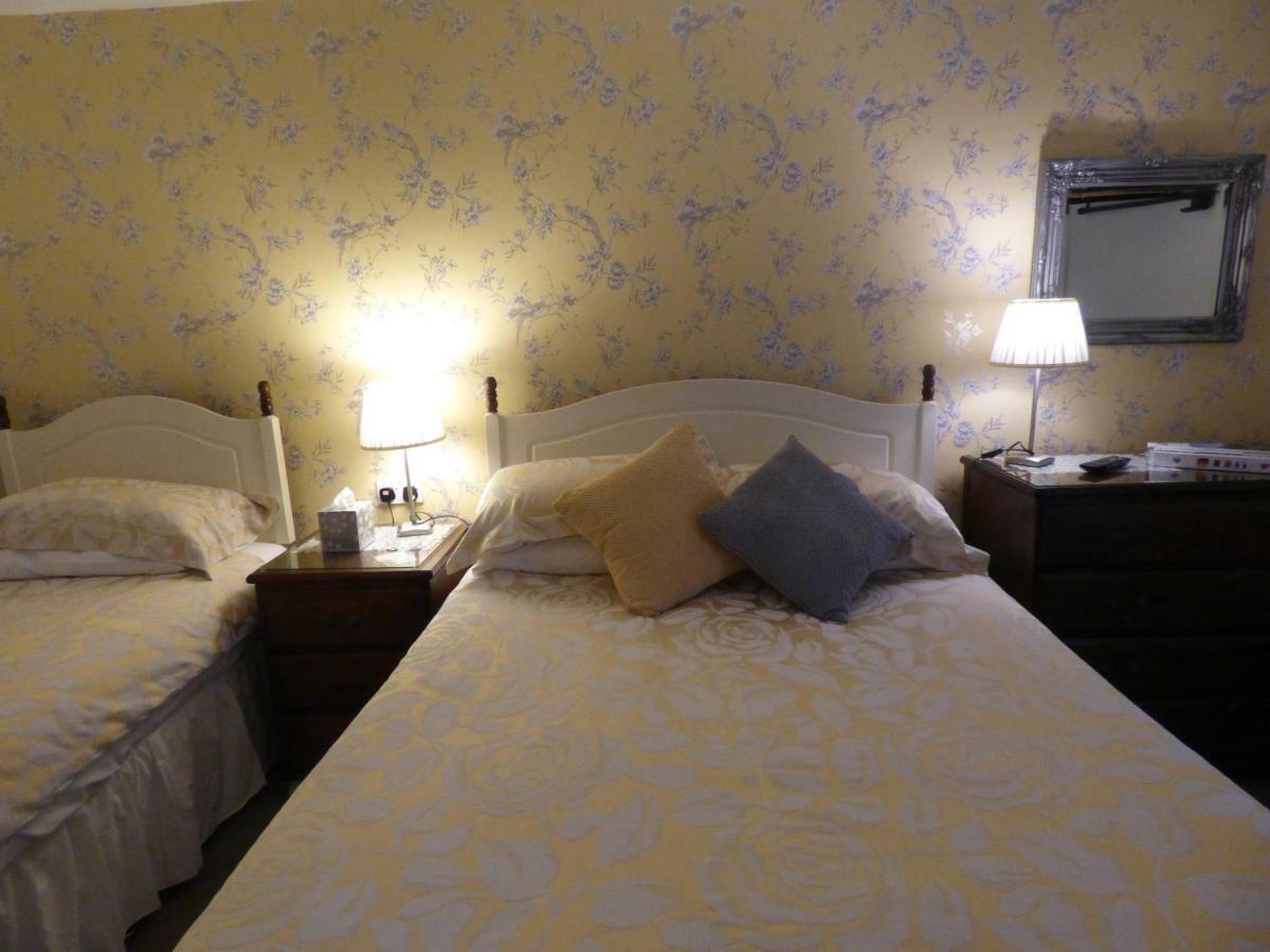Maison Dieu Guest house 4*